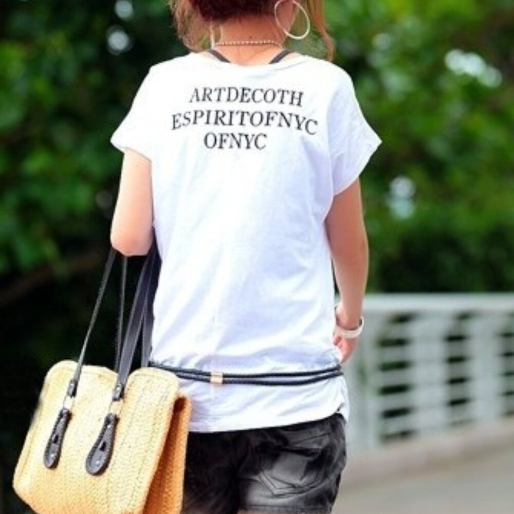 Belted t-shirt - Picture 3 of 3